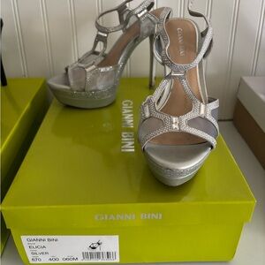 Gianni Bini Metallic Silver Crystal T-Strap Platform Heels